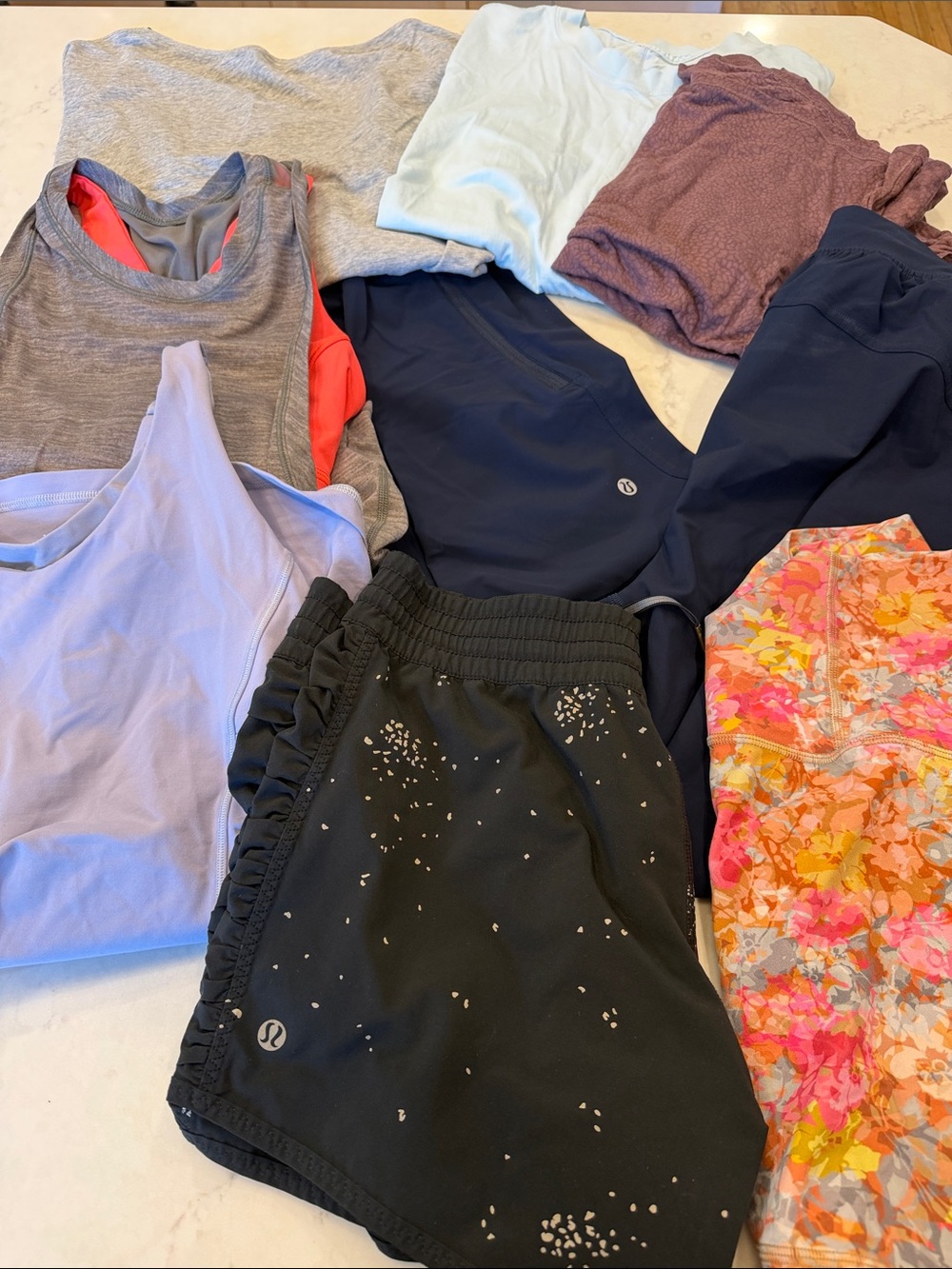 Lululemon Bundle Size 6